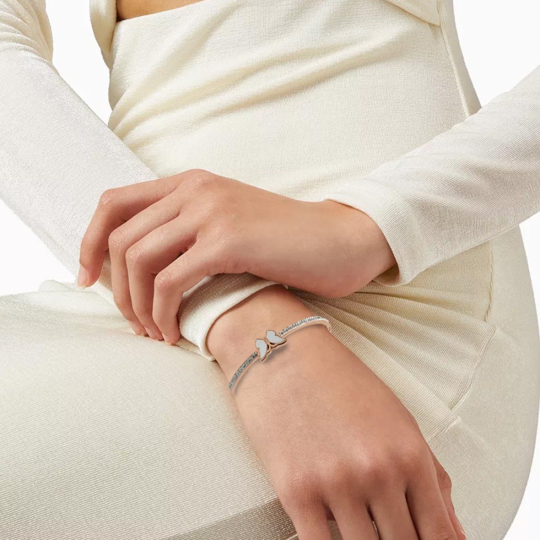 AFRA JEW Wings Bracelet | Rose Gold Stainless Steel | Angel Wing Design | Stylish Symbolic Jewelry | AFJ17002B - Image 3